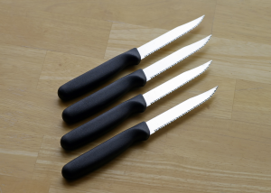 Best steak knives, Sharpen Serrated Steak Knives